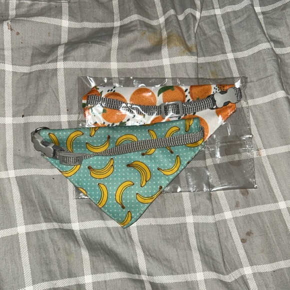PET Scarf & Collar Sz Small 15’ width Polyester Oranges & Bananas NWOT - Picture 6 of 8